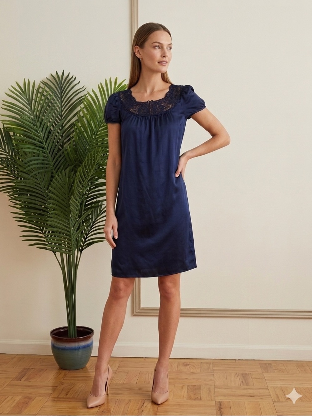 Elie Tahari Silk Satin Dress Navy Blue Lace Neckline Cap Sleeve Shift ,sz 2